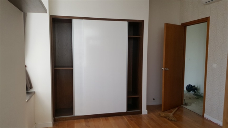 Xưởng mộc đóng tủ quần áo âm tường giá rẻ tại Quận 12 uy tín